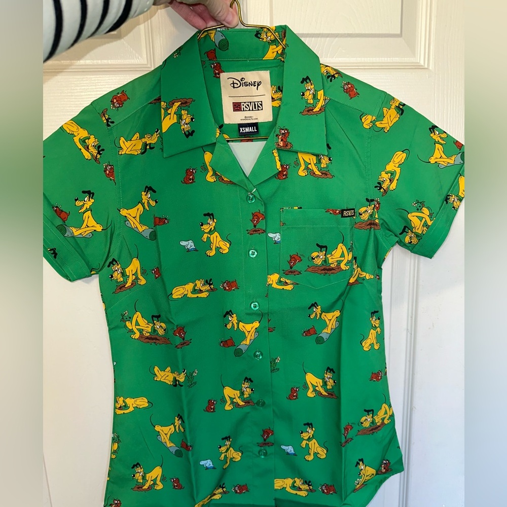 NWT XS RSVLTS Disney Pluto short sleeve top